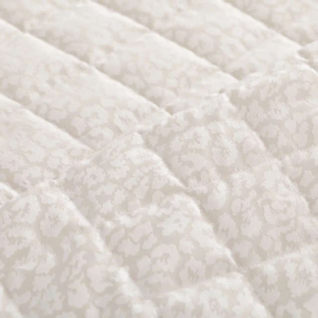 Trapuntino Jacquard Leopard var. Milk Reevèr