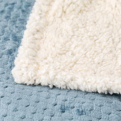 Plaid in ecopelliccia 210x240 cm carta da zucchero - Esagon | Riviera | Carillo Home